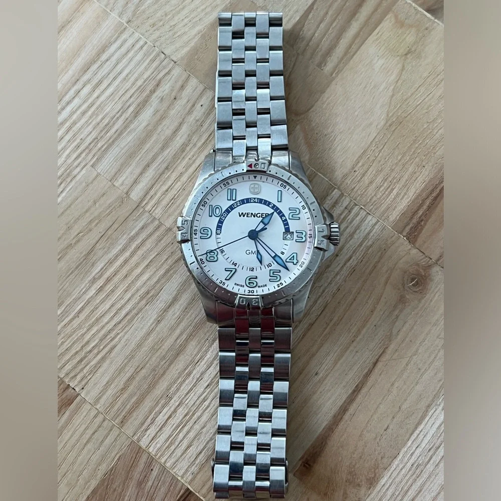 Wenger Men’s Watch Large White Dial Stainless Steel Bracelet Date Window 24 Hour